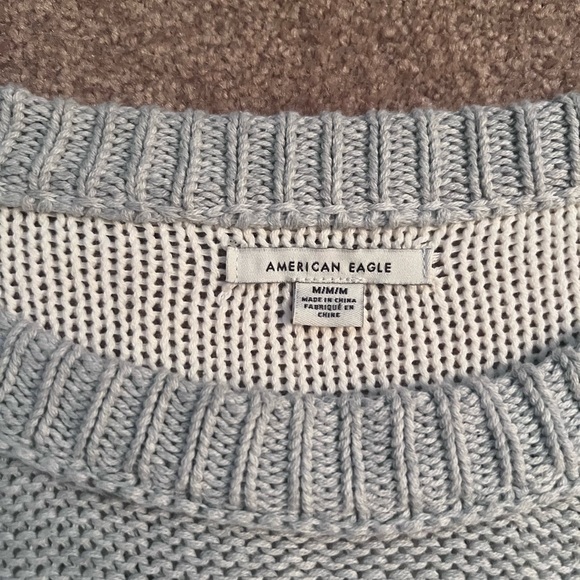 American Eagle Sweater! Size M - Picture 3 of 3